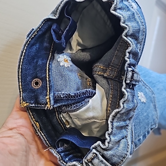 Cat & Jack 18mos daisy floral jeans - Picture 5 of 5